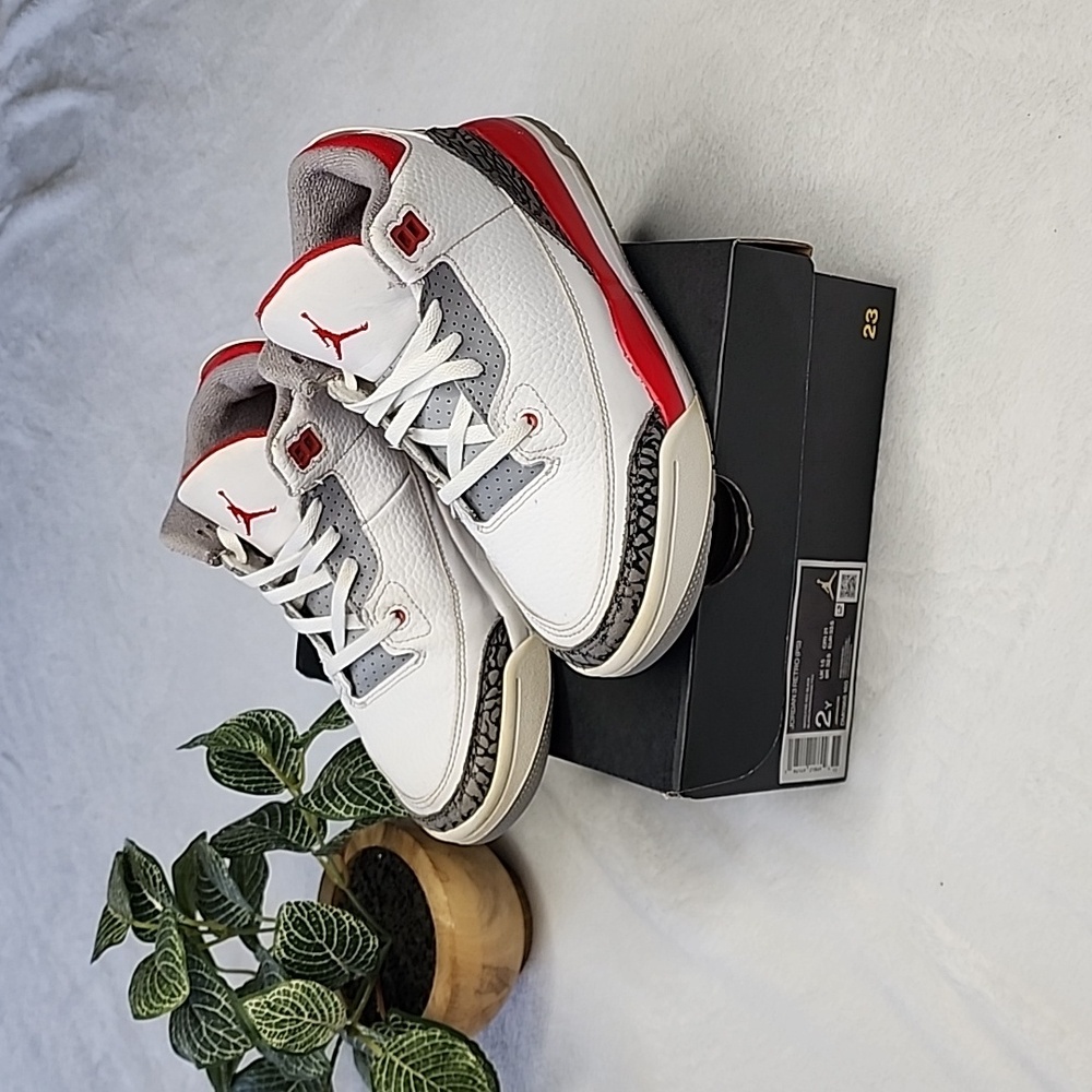 White/Fire Red-Black Jordan 3 Retro (PS)
